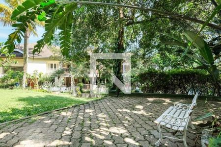 Casa de condomínio à venda com 700m², 5 quartos e 5 vagas