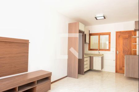 Sala de casa de condomínio para alugar com 2 quartos, 45m² em Mathias Velho, Canoas