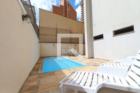 Apartamento à venda com 150m², 4 quartos e 2 vagas Apartamento à venda com 150m², 4 quartos e 2 vagasÁrea comum - Piscina