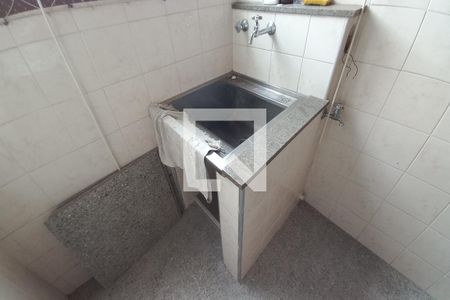 Apartamento à venda com 150m², 4 quartos e 2 vagas Apartamento à venda com 150m², 4 quartos e 2 vagasDetalhe da Área de Serviço