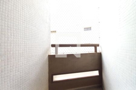 Apartamento à venda com 150m², 4 quartos e 2 vagas Apartamento à venda com 150m², 4 quartos e 2 vagasVaranda Quarto Suíte