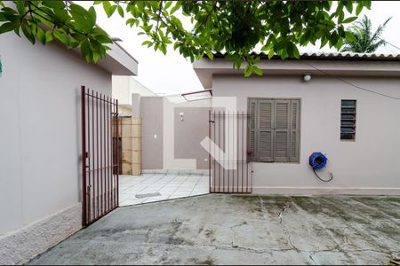 Casa à venda com 158m², 2 quartos e 4 vagasQuintal