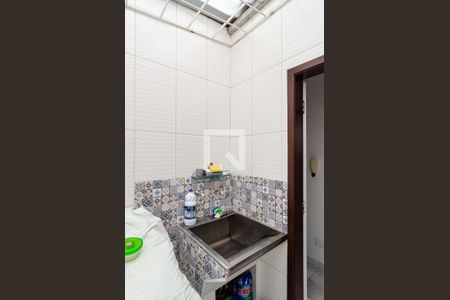 Casa à venda com 158m², 2 quartos e 4 vagasLavanderia