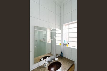 Casa à venda com 158m², 2 quartos e 4 vagasBanheiro Social