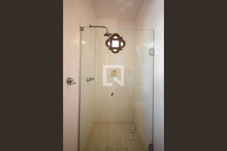 Casa à venda com 1m², 4 quartos e 2 vagasBanheiro