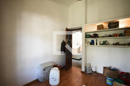 Casa à venda com 1m², 4 quartos e 2 vagasSuíte 1