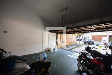 Casa à venda com 1m², 4 quartos e 2 vagasGaragem