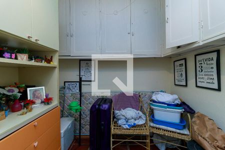 Casa à venda com 166m², 2 quartos e 1 vagaQuarto de Serviço