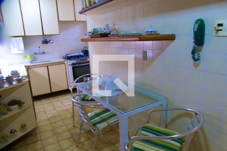 Apartamento à venda com 113m², 2 quartos e 1 vagaCopa / Cozinha 