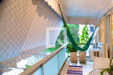 Apartamento à venda com 113m², 2 quartos e 1 vagaVaranda