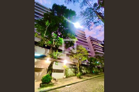 Apartamento à venda com 113m², 2 quartos e 1 vagaFachada 