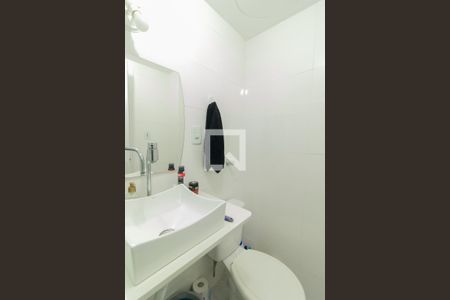 Banheiro de apartamento para alugar com 1 quarto, 35m² em Partenon, Porto Alegre