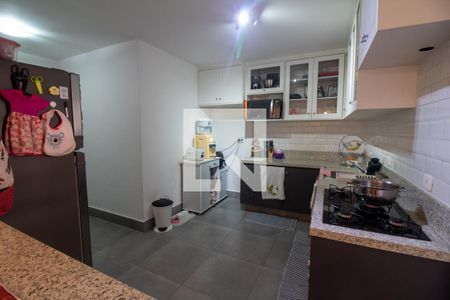 Apartamento à venda com 103m², 4 quartos e 1 vagaCozinha