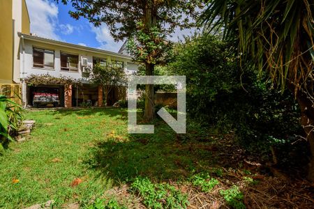 Casa para alugar com 205m², 4 quartos e 3 vagasQuintal