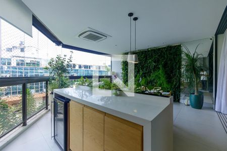 Varanda de apartamento à venda com 2 quartos, 169m² em Barra da Tijuca, Rio de Janeiro