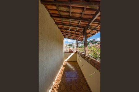 Casa à venda com 232m², 3 quartos e 5 vagasVaranda da Suíte