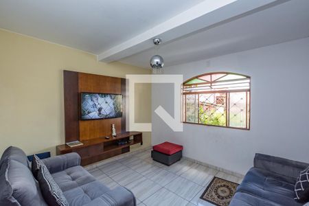 Casa à venda com 232m², 3 quartos e 5 vagasSala 2