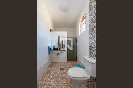 Casa à venda com 232m², 3 quartos e 5 vagasBanheiro da Suíte