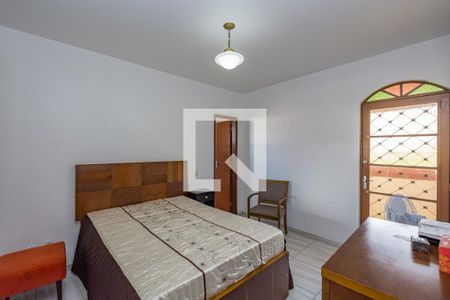 Casa à venda com 232m², 3 quartos e 5 vagasSuíte