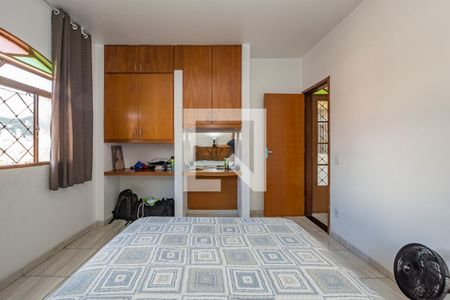 Casa à venda com 232m², 3 quartos e 5 vagasQuarto 2