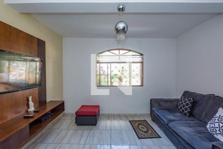 Casa à venda com 232m², 3 quartos e 5 vagasSala 2