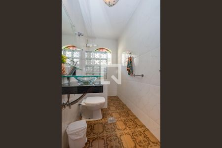 Casa à venda com 232m², 3 quartos e 5 vagasBanheiro Social