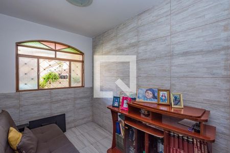 Casa à venda com 232m², 3 quartos e 5 vagasEscritório