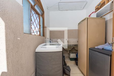 Casa à venda com 232m², 3 quartos e 5 vagasÁrea de Serviço