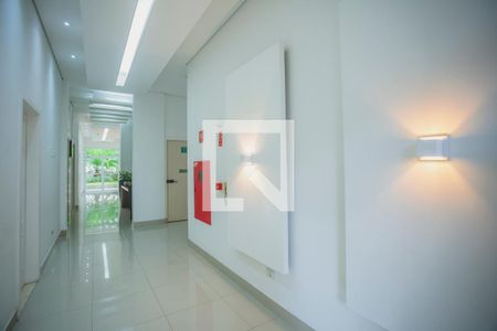 Apartamento à venda com 70m², 2 quartos e 2 vagasHall social