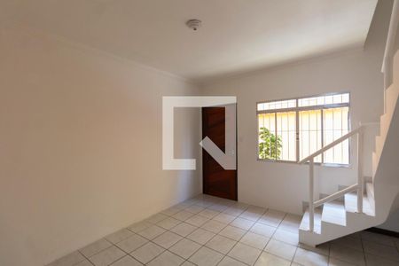 Sala de casa de condomínio para alugar com 2 quartos, 90m² em Jardim Matarazzo, São Paulo