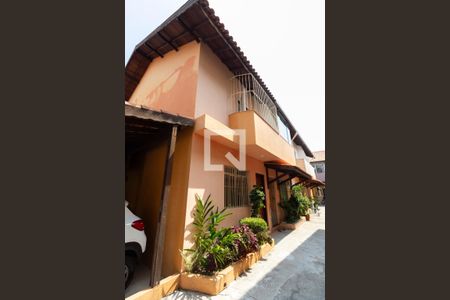 Casa de condomínio para alugar com 90m², 2 quartos e 1 vaga Casa de condomínio para alugar com 90m², 2 quartos e 1 vagaFachada Interna