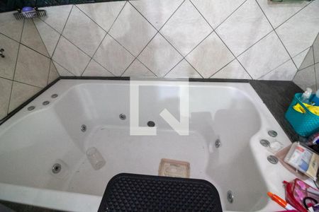 Casa à venda com 220m², 4 quartos e 3 vagas Casa à venda com 220m², 4 quartos e 3 vagasBanheiro da Suíte