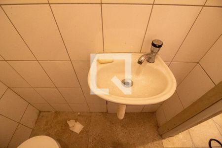 Casa à venda com 220m², 4 quartos e 3 vagas Casa à venda com 220m², 4 quartos e 3 vagasBanheiro de serviço