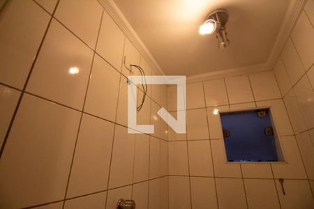 Casa à venda com 220m², 4 quartos e 3 vagas Casa à venda com 220m², 4 quartos e 3 vagasBanheiro de serviço