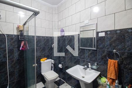 Casa à venda com 220m², 4 quartos e 3 vagas Casa à venda com 220m², 4 quartos e 3 vagasBanheiro