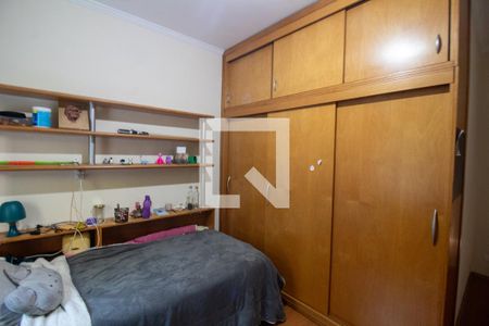 Casa à venda com 220m², 4 quartos e 3 vagas Casa à venda com 220m², 4 quartos e 3 vagasQuarto 2