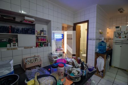 Casa à venda com 220m², 4 quartos e 3 vagas Casa à venda com 220m², 4 quartos e 3 vagasCopa