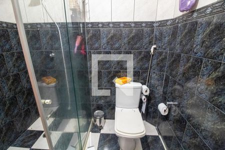 Casa à venda com 220m², 4 quartos e 3 vagas Casa à venda com 220m², 4 quartos e 3 vagasBanheiro