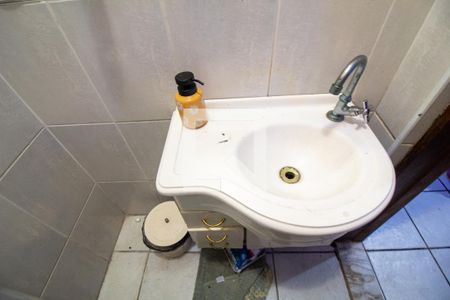 Casa à venda com 220m², 4 quartos e 3 vagas Casa à venda com 220m², 4 quartos e 3 vagasLavabo