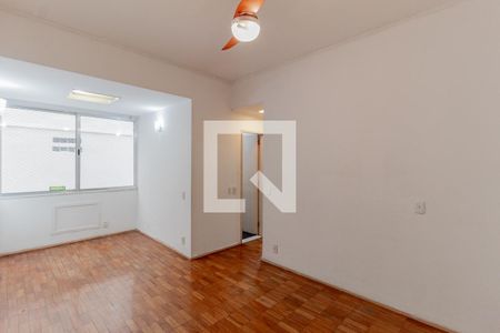 Sala de apartamento para alugar com 2 quartos, 70m² em Flamengo, Rio de Janeiro