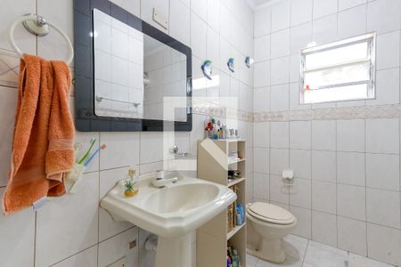 Casa à venda com 210m², 3 quartos e 5 vagas Casa à venda com 210m², 3 quartos e 5 vagasBanheiro