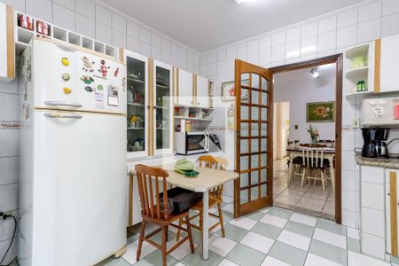 Casa à venda com 210m², 3 quartos e 5 vagas Casa à venda com 210m², 3 quartos e 5 vagasCozinha