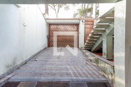 Casa à venda com 210m², 3 quartos e 5 vagas Casa à venda com 210m², 3 quartos e 5 vagasGaragem