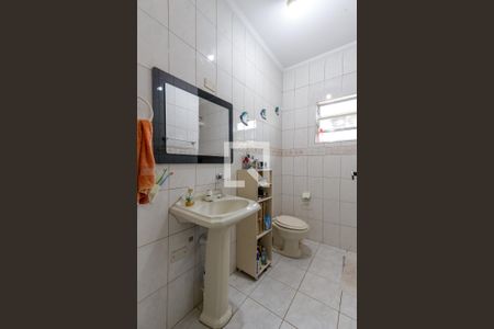 Casa à venda com 210m², 3 quartos e 5 vagas Casa à venda com 210m², 3 quartos e 5 vagasBanheiro