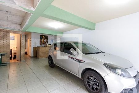 Casa à venda com 210m², 3 quartos e 5 vagas Casa à venda com 210m², 3 quartos e 5 vagasGaragem