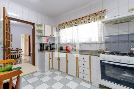 Casa à venda com 210m², 3 quartos e 5 vagas Casa à venda com 210m², 3 quartos e 5 vagasCozinha