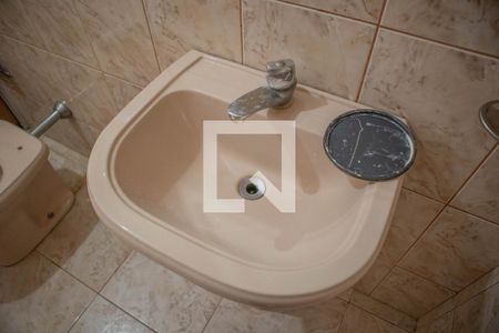 Casa para alugar com 385m², 3 quartos e 4 vagas Casa para alugar com 385m², 3 quartos e 4 vagasBanheiro