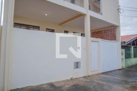 Casa para alugar com 385m², 3 quartos e 4 vagas Casa para alugar com 385m², 3 quartos e 4 vagasFachada