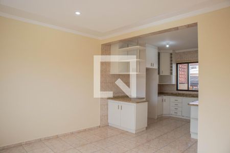 Casa para alugar com 385m², 3 quartos e 4 vagas Casa para alugar com 385m², 3 quartos e 4 vagasCozinha
