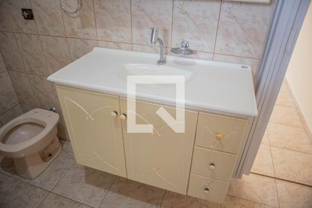 Casa para alugar com 385m², 3 quartos e 4 vagas Casa para alugar com 385m², 3 quartos e 4 vagasBanheiro da Suíte